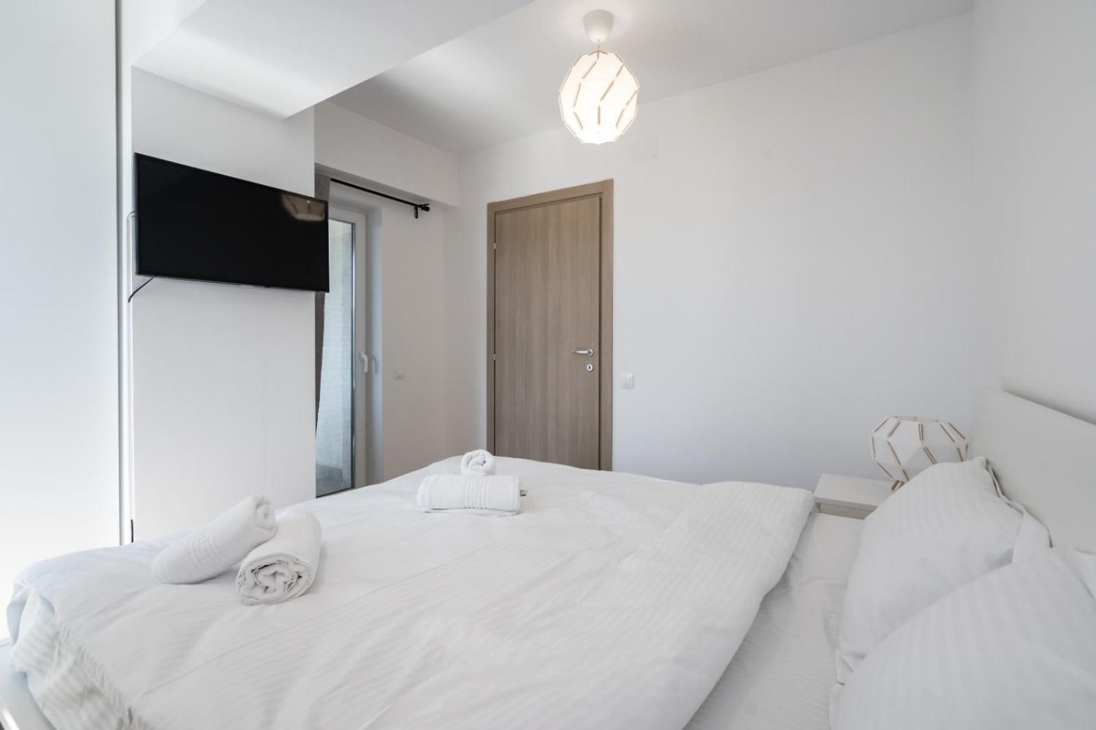 A Home Away - Politehnica Park Bucureşti Eksteriør bilde